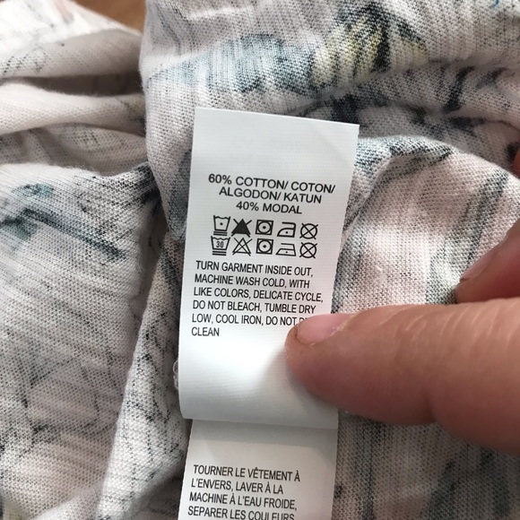 Lucky Brand NWT Floral V Neck Top Size S - Picture 5 of 5